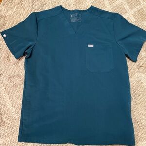 Figs Men's Caribbean Blue scrub top Medium